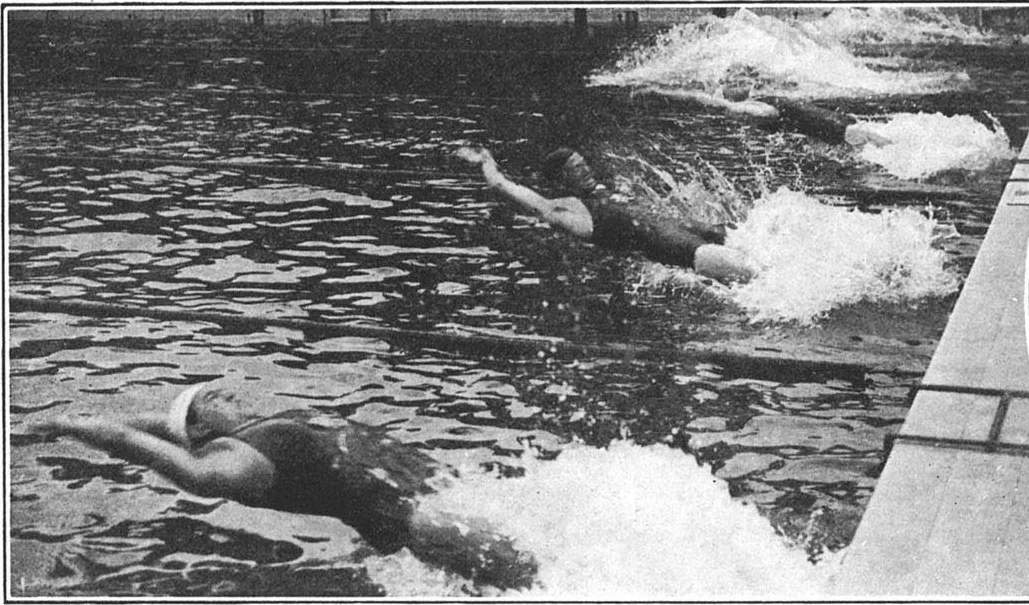 Finale d'une course de dos (photo d'archive)